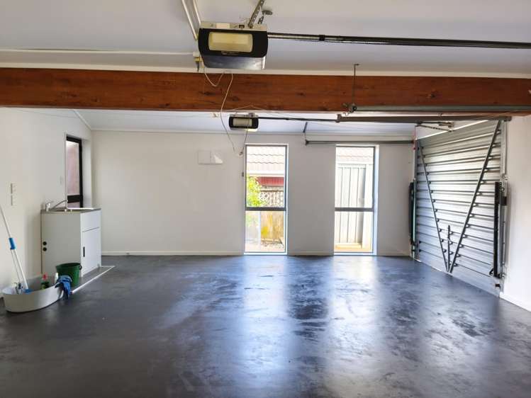 46 Dalwhinnie Parade Highland Park_10