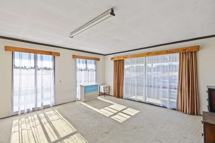 11a Queen Street Waitara_17