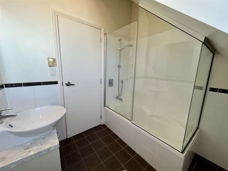 1b Banff Avenue Epsom_12