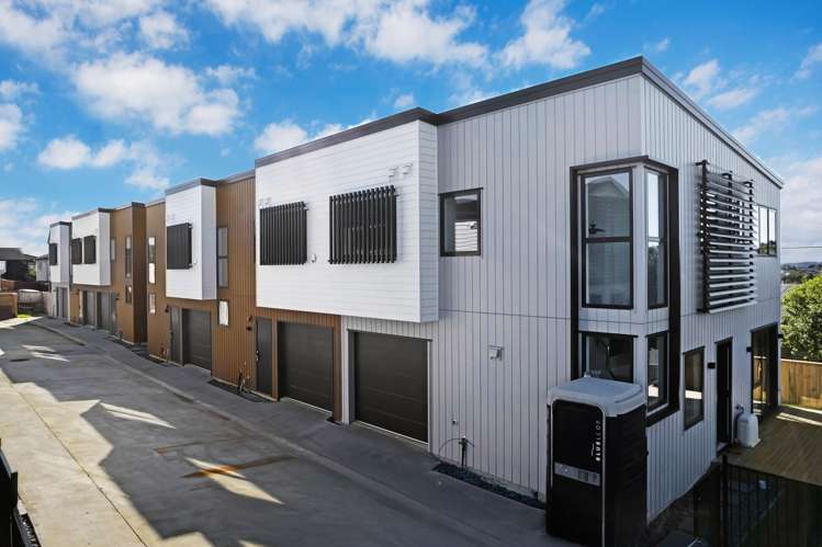 Lots 2-10/196 Royal Road Massey_15