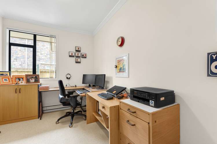 34 South Kensington Way Henderson_14