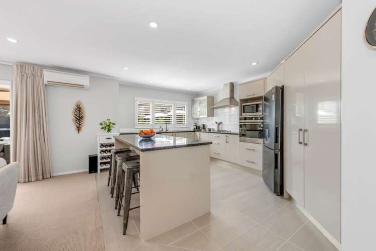 56 Pine Harbour Parade Beachlands_10