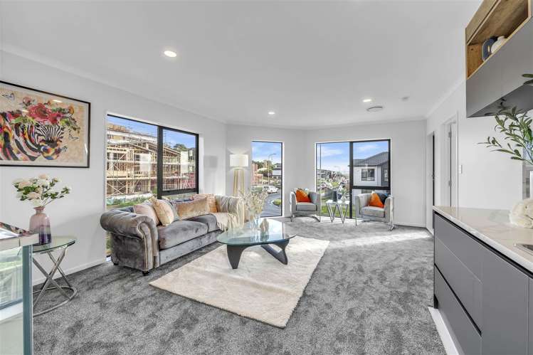 18 Aklander Rise Flat Bush_11