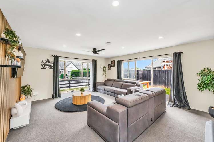 27 Wellington Street Ashley_2