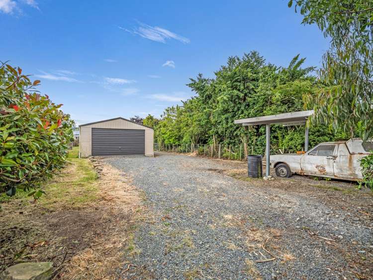 20 and 16 Main Road Owaka_21