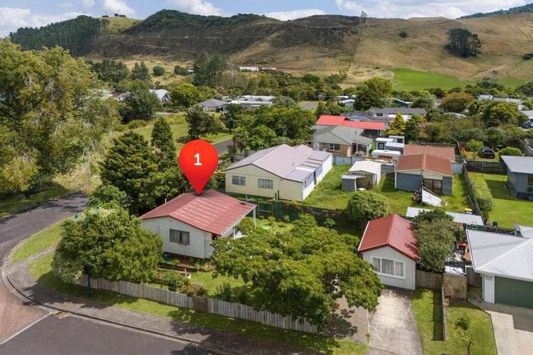 1 Carrick Robertson Place_0