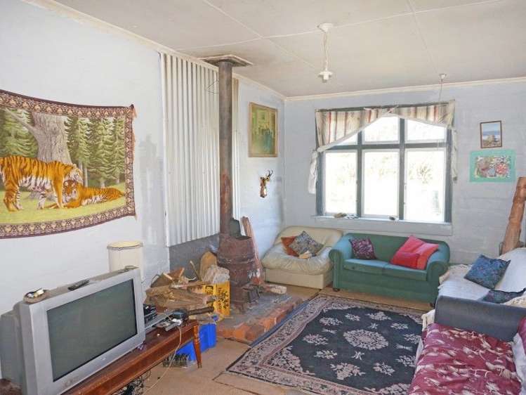 38 Dover Street Orepuki_4