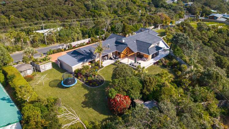 175 Oaia Road Muriwai Beach_42