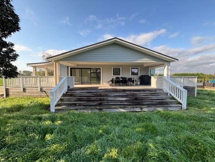 570 Holland Road Eureka_1