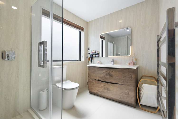 9 Ruku Street Long Bay_36