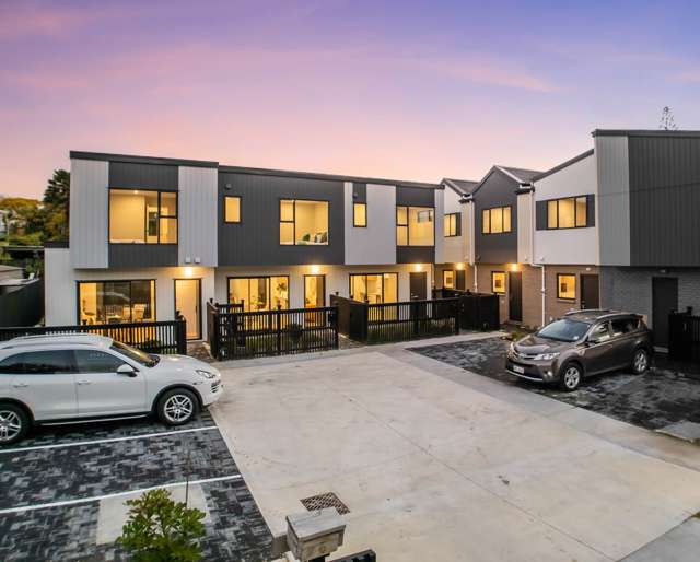 26C Camphora place Ranui_2