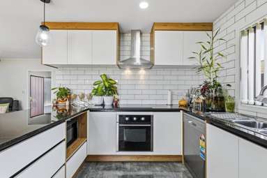 22 Ihaka Place_3