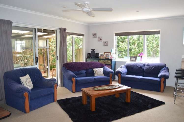 70 Victoria Street Carterton_6