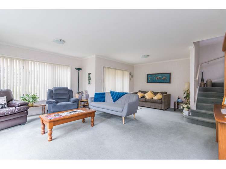 16 Stolford Crescent New Lynn_6