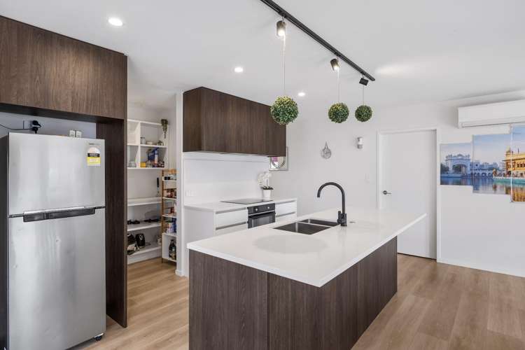 4 Petariki Way Pyes Pa_14