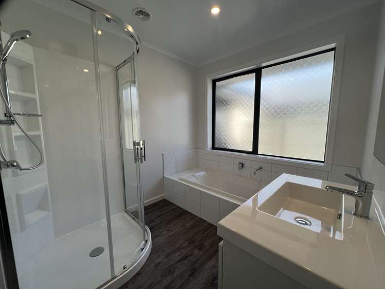 35 Geoff Geering Drive Netherby_5