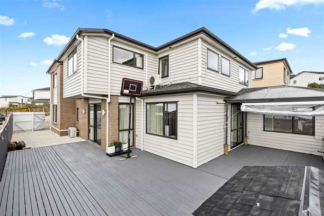 25b Arrowsmith Drive Flat Bush_1