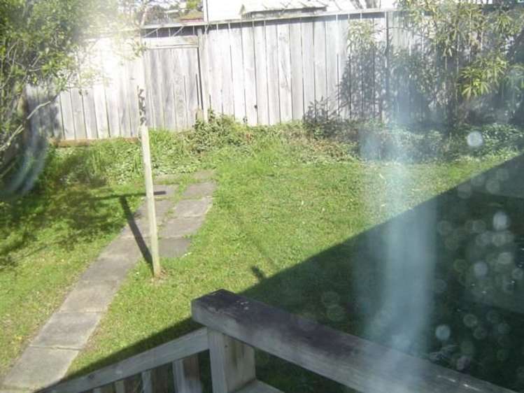 12a Jean Place Stanmore Bay_6