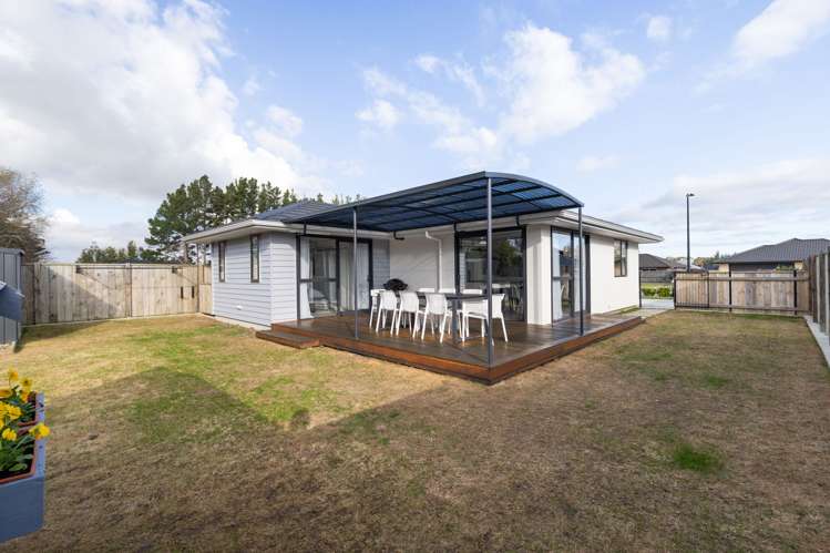 11 Rayner Lane Marton_23