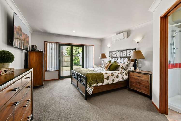 3 Trossach Place Wattle Downs_11