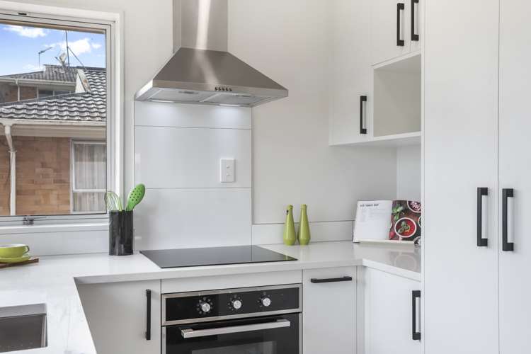 1/10 Fowlds Avenue Sandringham_5