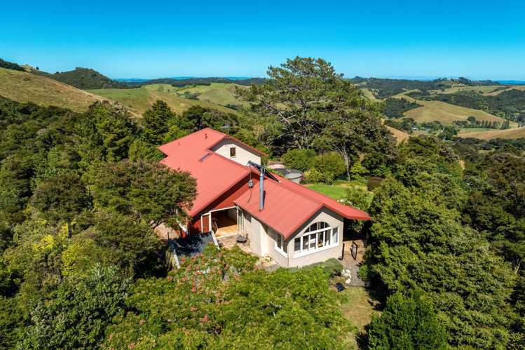 161 Orapiu Road Waiheke Island_8