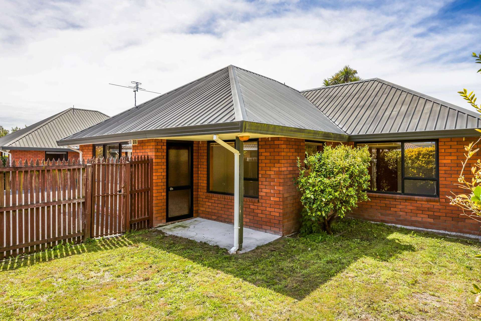 2/74 Lowry Avenue Redwood_0