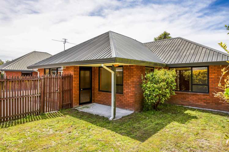 2/74 Lowry Avenue_0