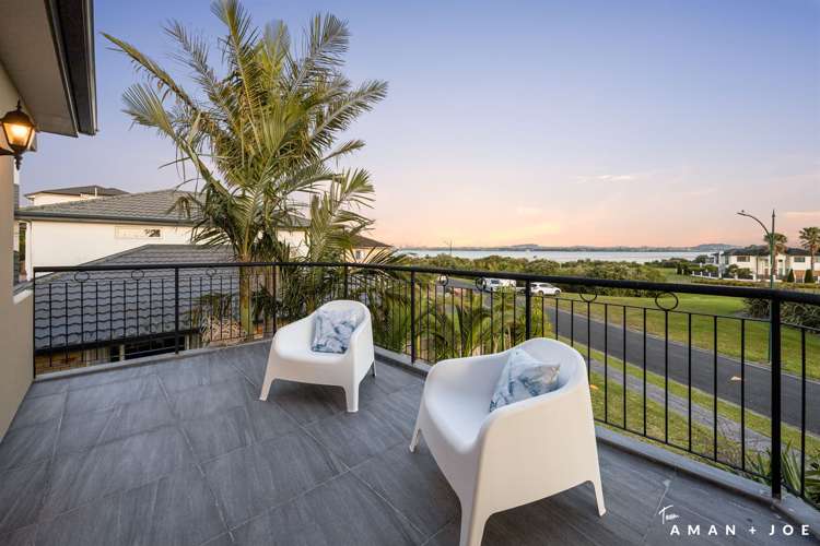 8 Waikura Drive Te Atatu Peninsula_11