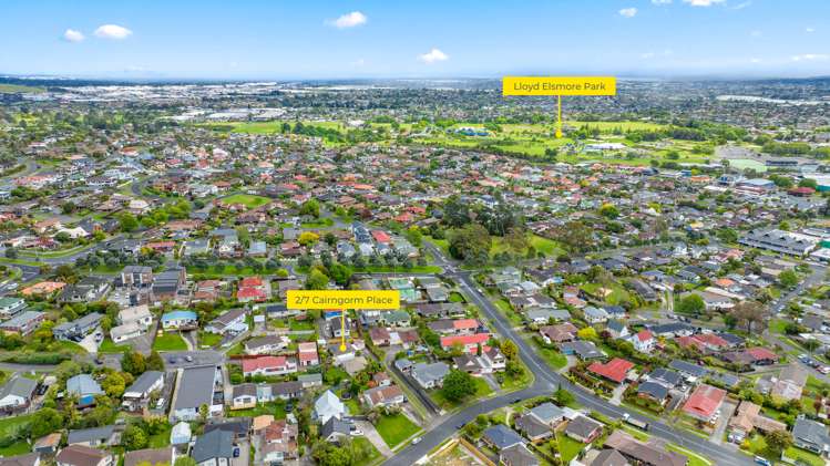 2/7 Cairngorm Place Highland Park_26