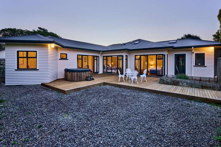 3 Hadfield Road Peka Peka_23