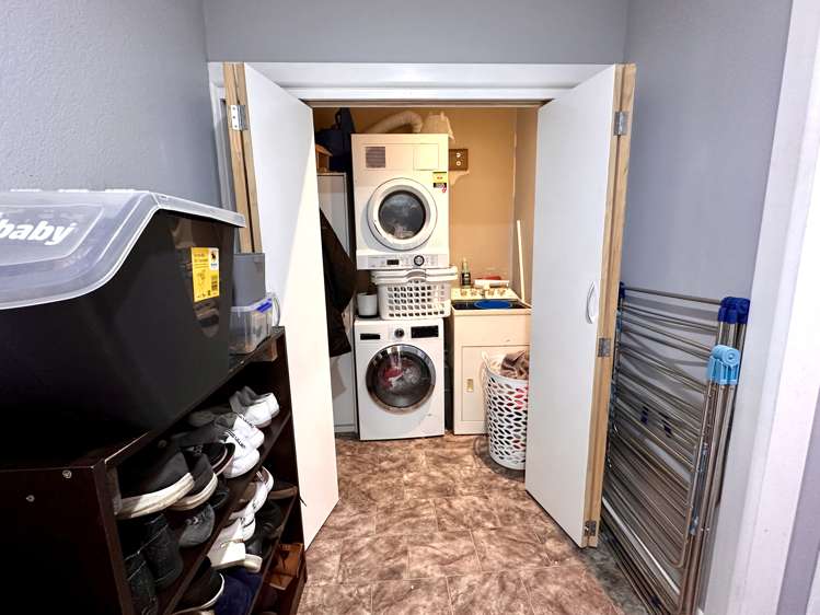 52 White Street Newfield_16