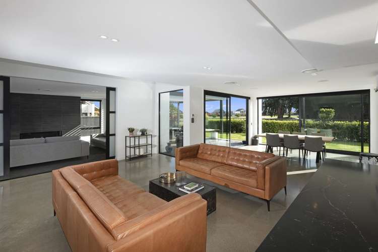 65 Waterstock Way Parklands_6