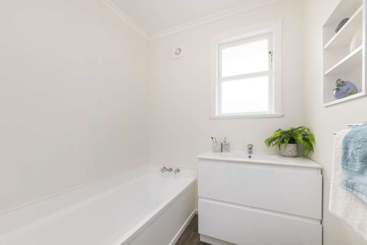 8 Norwich Place Awapuni_14