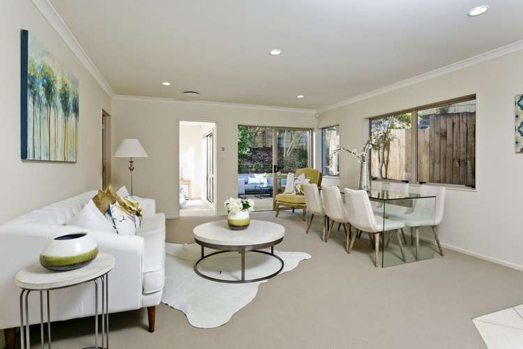 2/11 Camelot Place Glenfield_20