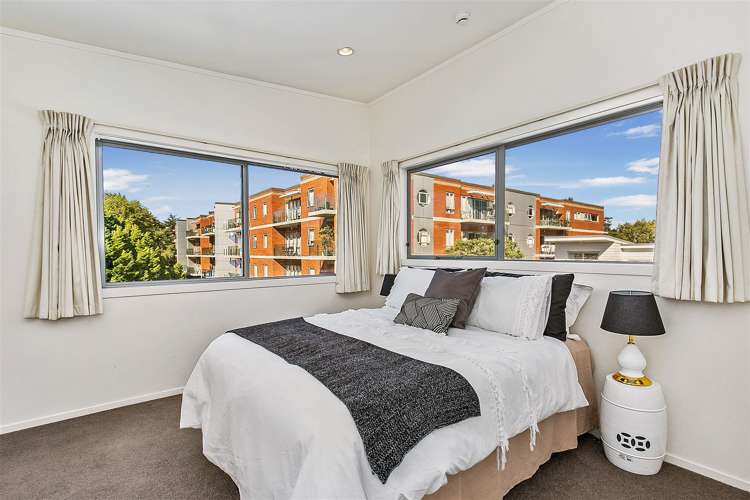 56/3 Wagener Place Mount Albert_13