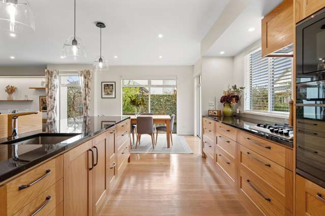 5 Lakebridge Place Parklands_2