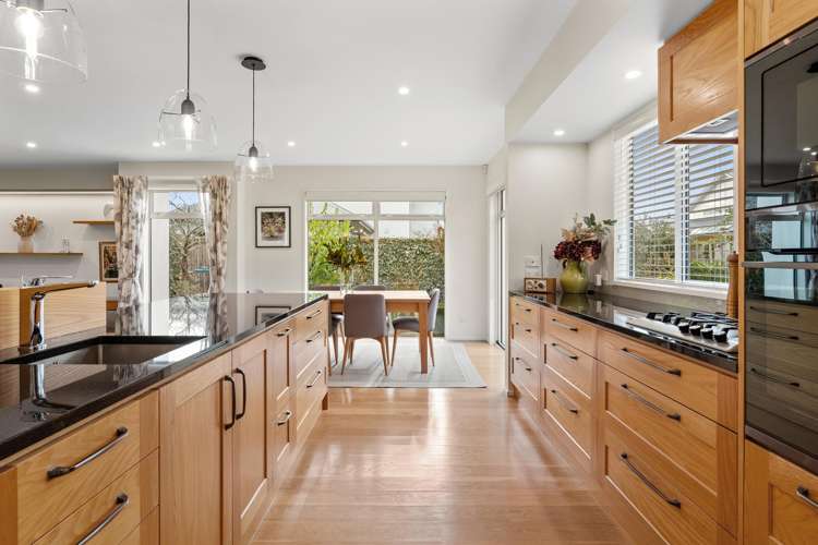 5 Lakebridge Place_2