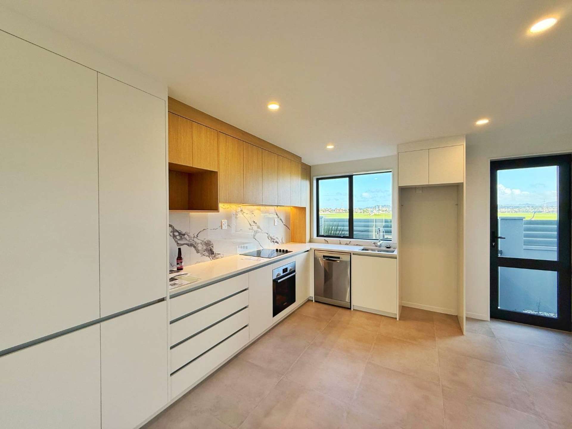 56 Elm Street 10016_0