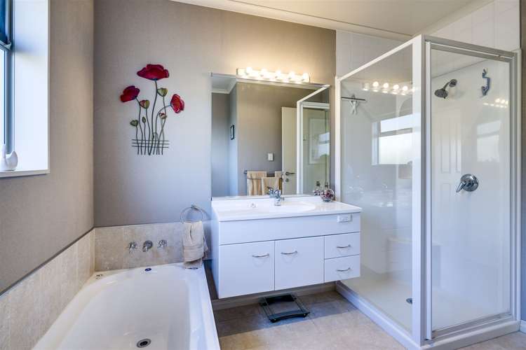 14 Blythfield Place Taradale_12