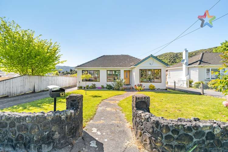 13 Lees Grove Wainuiomata_23