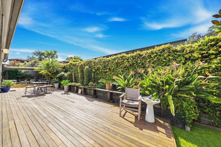 2/12 Philson Terrace Browns Bay_16