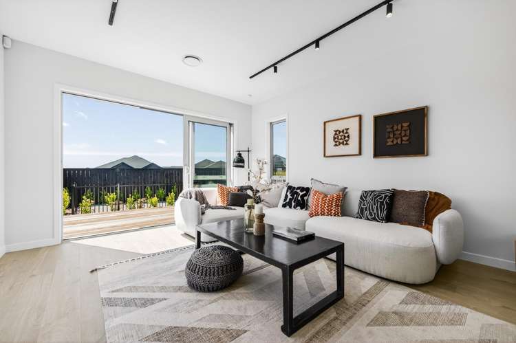 28 Tukutata Crescent_3