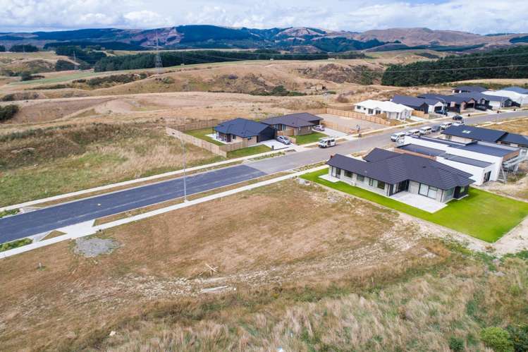 83 Atlantic Drive Fitzherbert_2