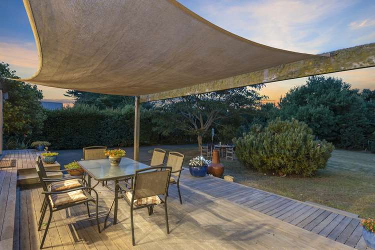 1083 Kahikatea Flat Road Waitoki_19