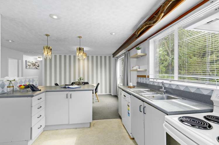 2/259 Major Drive Kelson_11