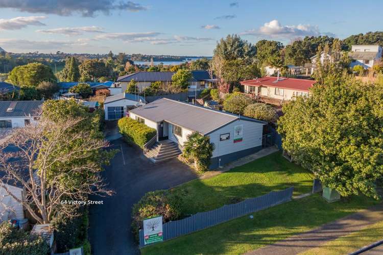 4 Pamir Place & 64 Victory Street Welcome Bay_7