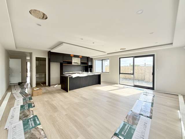 389 Te Taruna Drive Milldale_1