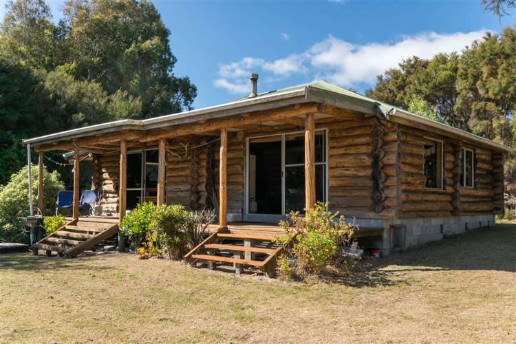 29 Awaroa Inlet Awaroa Bay_45