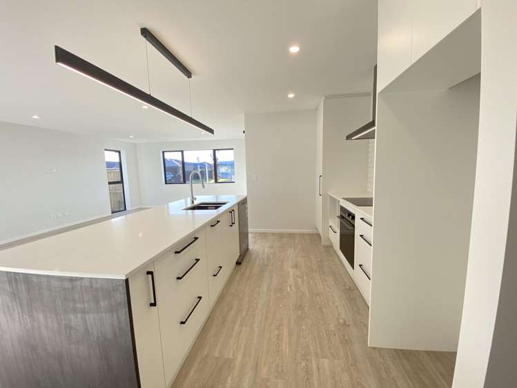 68 Benashet Drive Lincoln_7